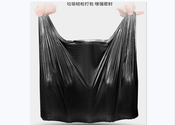 Tipo nero borsa della maglia di immondizia della plastica